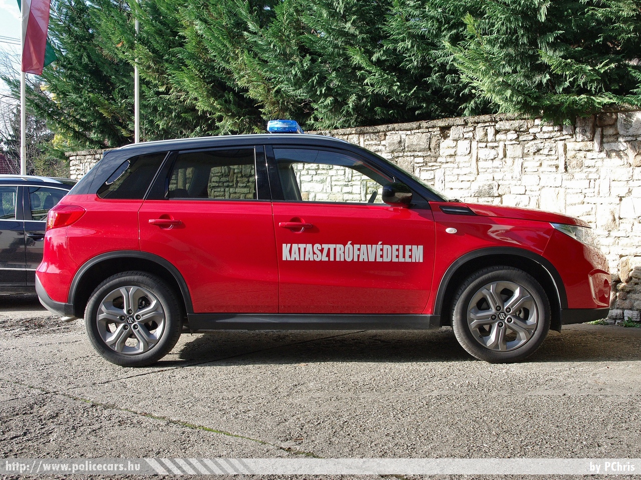 Suzuki Vitara, Komárom-Esztergom Megyei Katasztrófavédelmi Igazgatóság, Esztergomi Katasztrófavédelmi Kirendeltség, fotó: PChris
Keywords: tûzoltóautó tûzoltó tûzoltóság magyar Magyarország katasztrófavédelem fire firetruck Hungary hungarian NSS-244