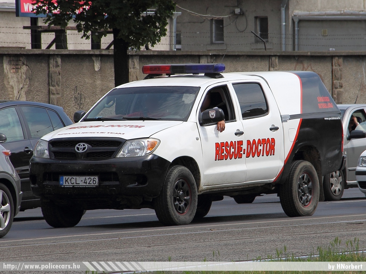Toyota Hilux, Special Rescue Team, fotó: HNorbert
Keywords: KCL-426 speciális mentők tûzoltóautó tûzoltó tûzoltóság magyar Magyarország fire firetruck Hungary hungarian