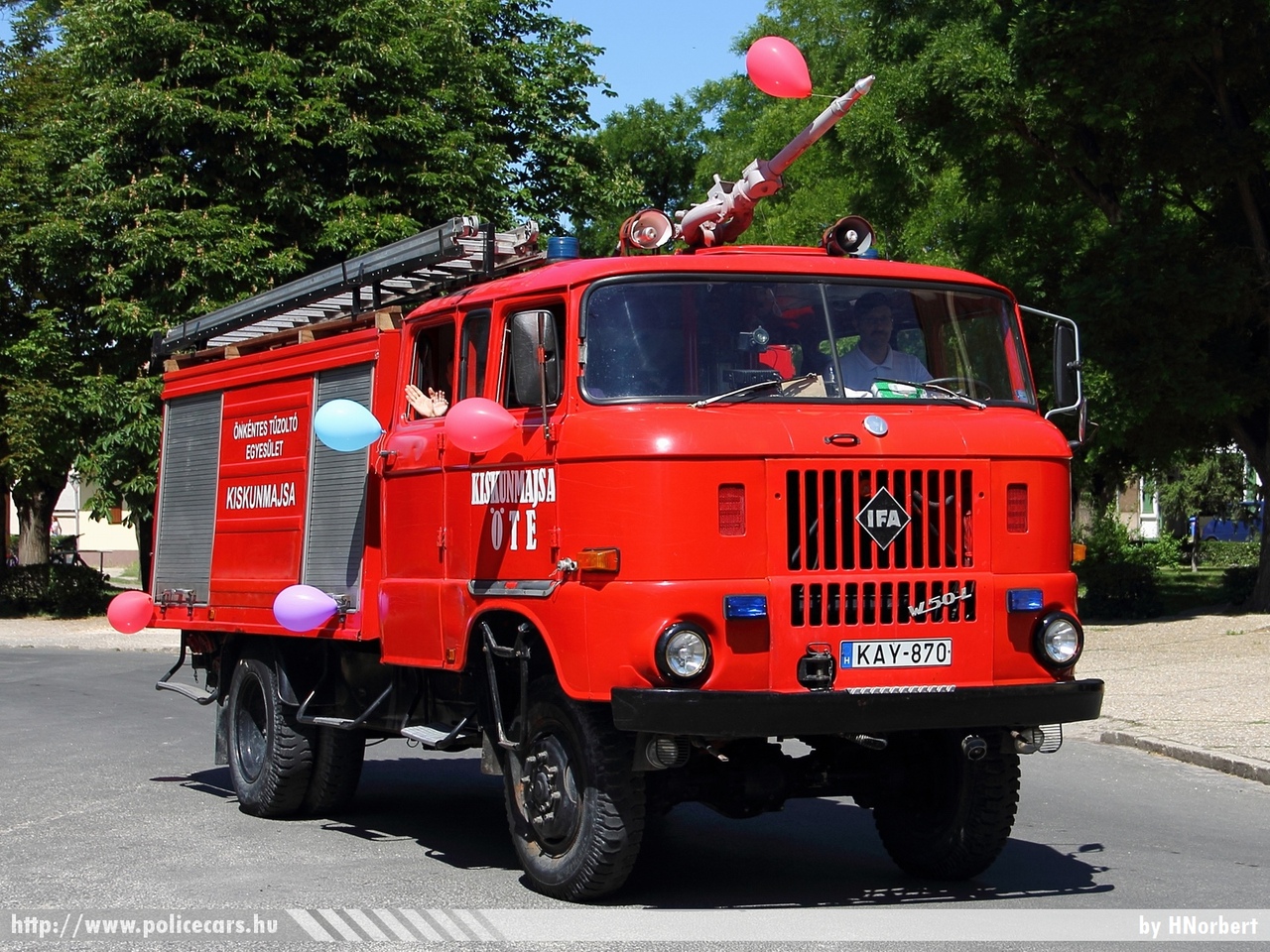 IFA W50L, Kiskunmajsai Önkéntes Tûzoltó Egyesület, fotó: HNorbert
Keywords: tûzoltóautó ÖTE tûzoltóság tûzoltó magyar Magyarország KAY-870 fire firetruck Hungary hungarian