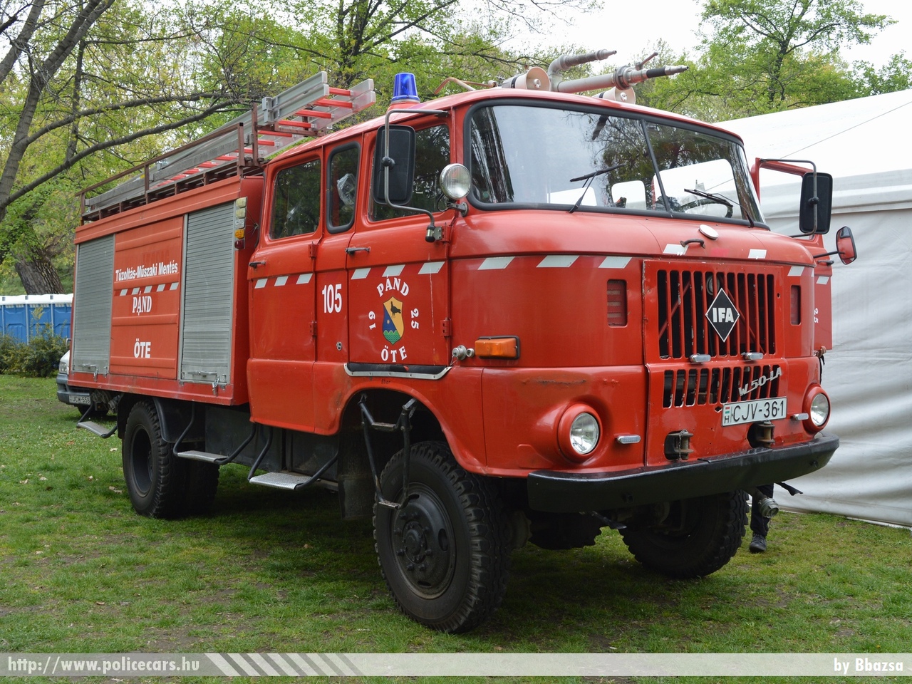IFA W50 LA, Pándi Önkéntes Tûzoltó Egyesület, fotó: Bbazsa
Keywords: tûzoltóautó tûzoltó ÖTE tûzoltóság magyar Magyarország CJV-361 hungarian Hungary fire firetruck