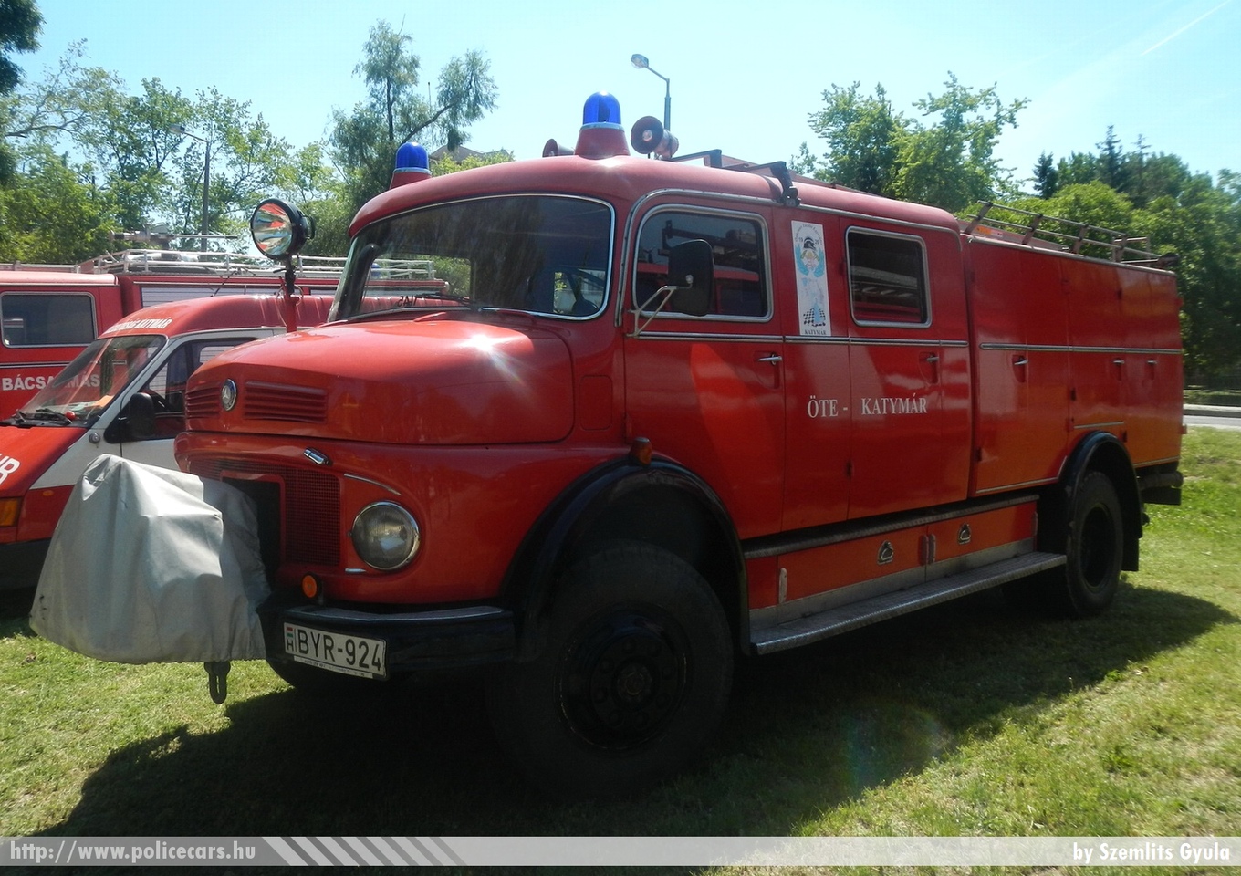 Mercedes 1113 TLF 2000, Katymári Önkéntes Tûzoltó Egyesület, fotó: Szemlits Gyula
Keywords: tûzoltóautó tûzoltó ÖTE tûzoltóság magyar Magyarország BYR-924 hungarian Hungary fire firetruck
