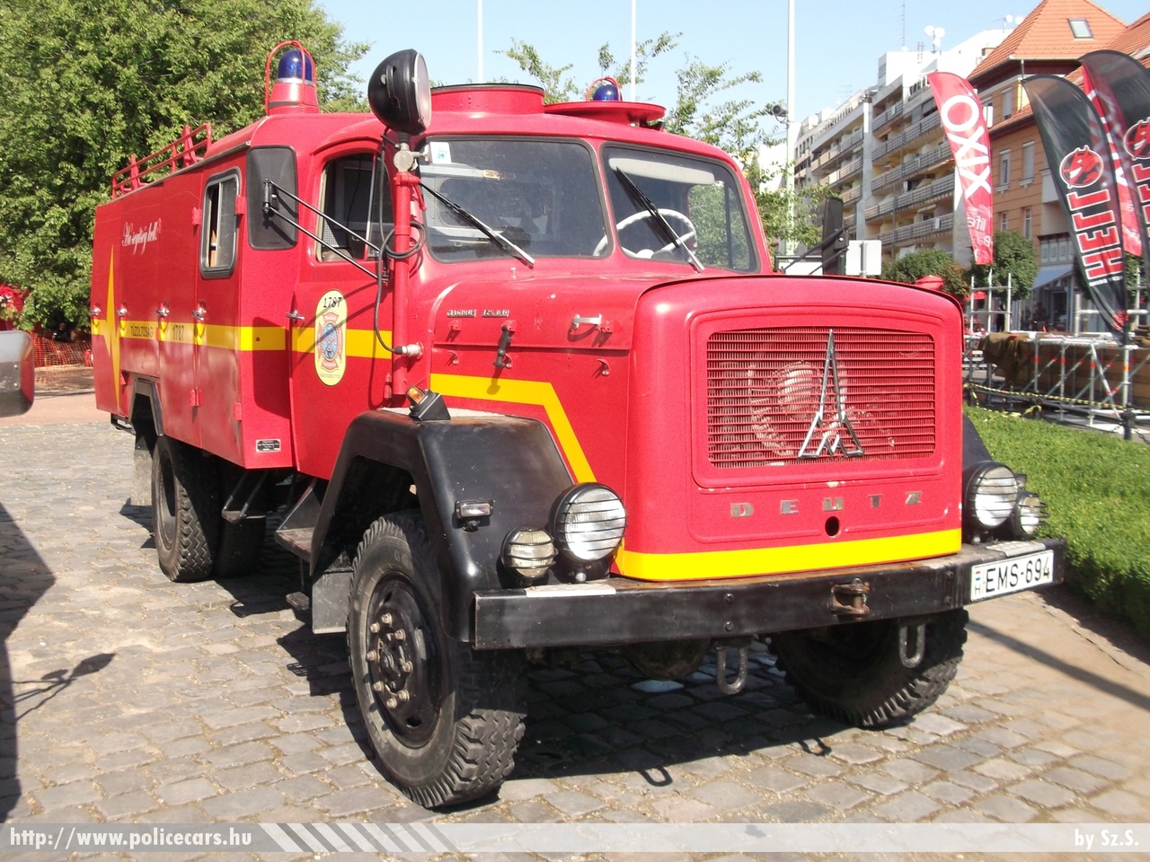 Magirus Deutz 125 D 10,Fábiánsebestyén, Szent Sebestyén Önkéntes Tûzoltó Egyesület, fotó: Sz.S.
Keywords: tûzoltóautó tûzoltó ÖTE tûzoltóság magyar Magyarország EMS-694 hungarian Hungary fire firetruck