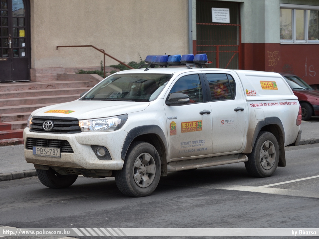 Toyota Hilux, Rescue24 Tûzoltó és Kutató-Mentõ Nemzetközi Csoport, fotó: Bbazsa
Keywords: PBS-787 magyar Magyarország speciális mentők Hungary hungarian special rescue