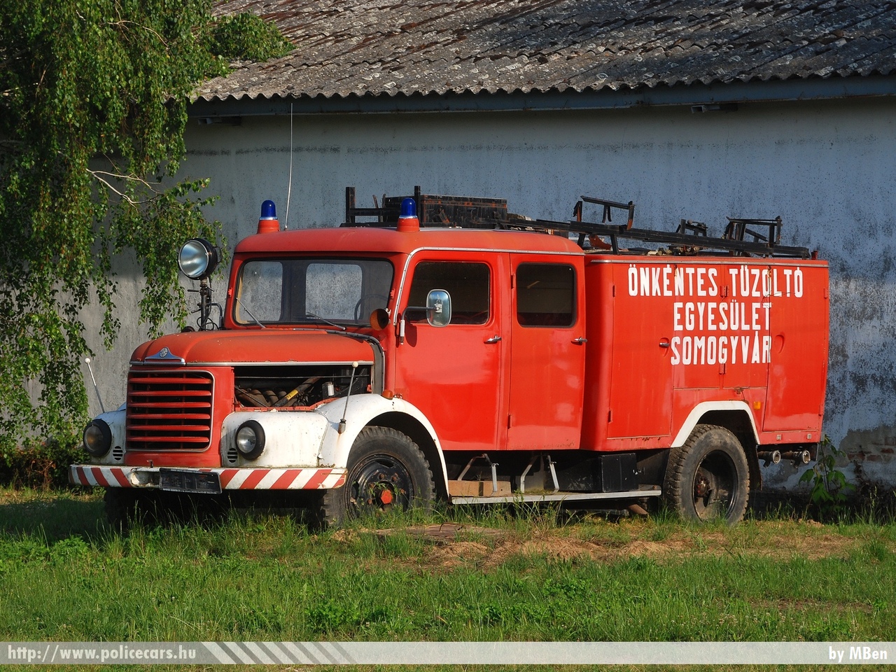 Steyr 380, Somogyvári Önkéntes Tûzoltó Egyesület, fotó: MBen
Keywords: ÖTE magyar Magyarország tûzoltó tûzoltóautó tûzoltóság Hungary hungarian fire firetruck 