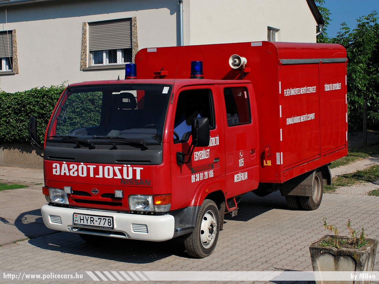Nissan Cabstar, Mezõfalvai Önkéntes Tûzoltó Egyesület, fotó: MBen
Keywords: ÖTE magyar Magyarország tûzoltó tûzoltóautó tûzoltóság Hungary hungarian fire firetruck HYR-778