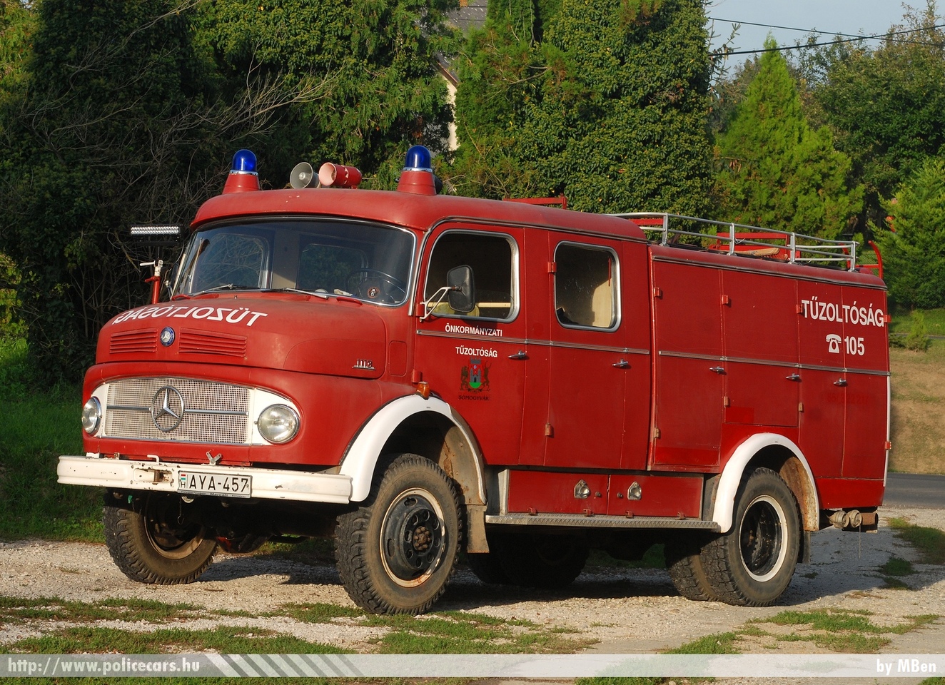 Mercedes-Benz 1113, Somogyvár Polgárõr és Tûzoltó Egyesület, fotó: MBen
Keywords: ÖTE magyar Magyarország tûzoltó tûzoltóautó tûzoltóság Hungary hungarian fire firetruck  AYA-457