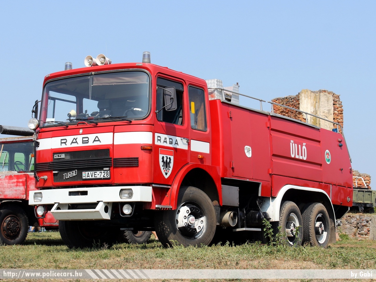 Rába 26.230, Üllõi Önkéntes Tûzoltó Egyesület, fotó: Gabi
Keywords: ÖTE magyar Magyarország tûzoltó tûzoltóautó tûzoltóság Hungary hungarian fire firetruck AVE-728