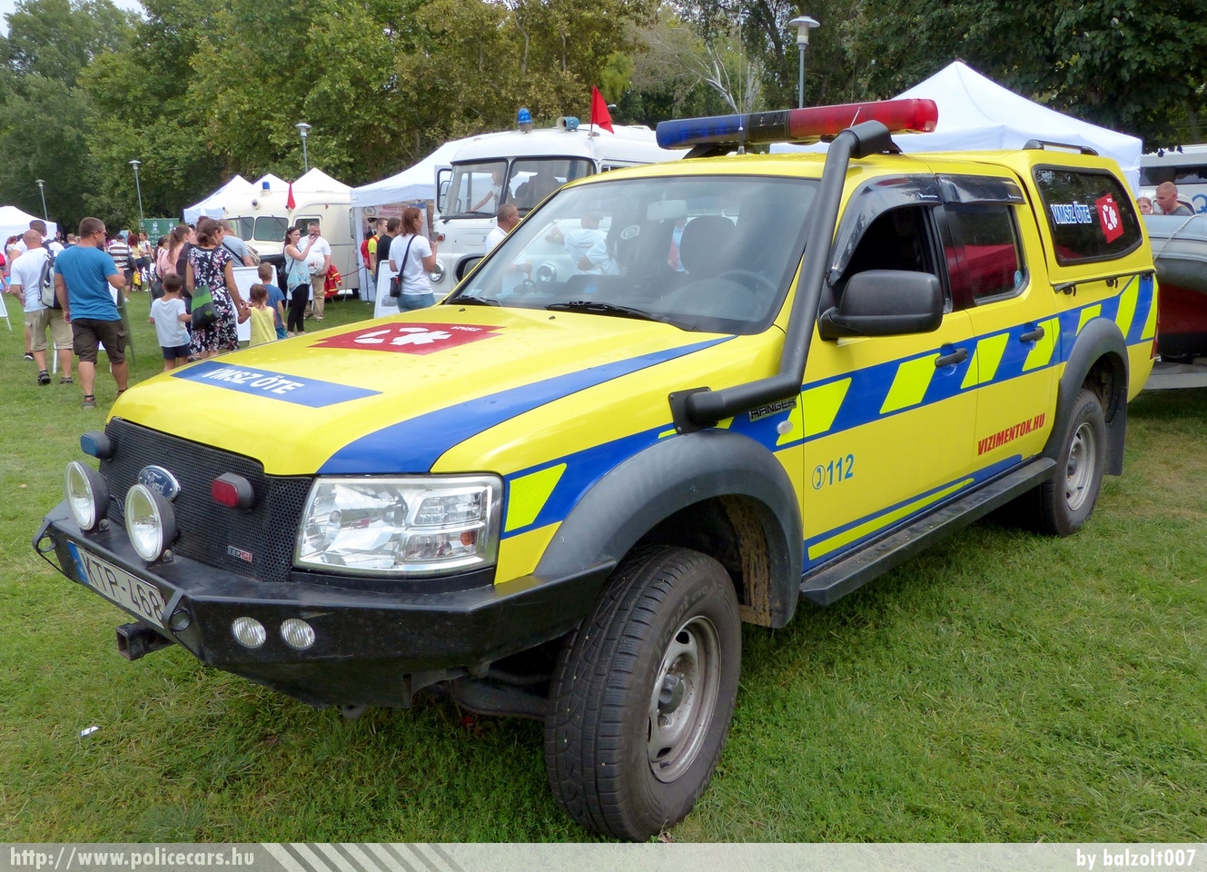 Ford Ranger, Vízimentõk Magyarországi Szakszolgálata és Önkéntes Tûzoltó Egyesület, fotó: balzolt007
Keywords: magyar Magyarország speciális mentők Hungary hungarian special rescue ambulance mentők KTP-468