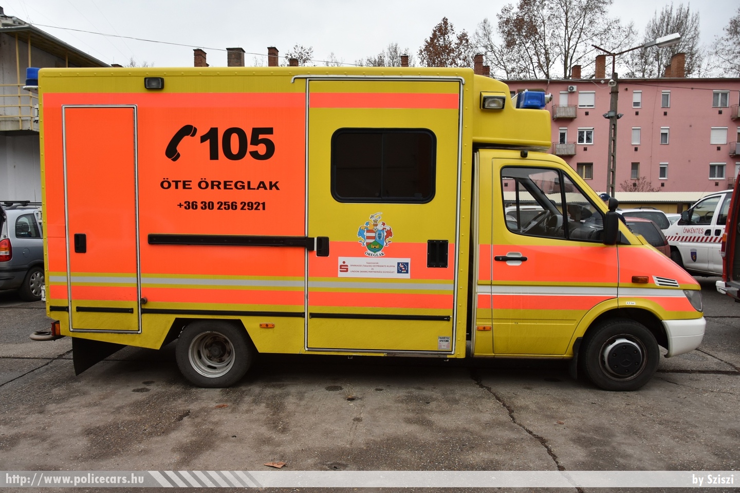 Mercedes Sprinter, Öreglaki Önkéntes Tûzoltó Egyesület, fotó: Sziszi
Keywords: ÖTE magyar Magyarország tûzoltó tûzoltóautó tûzoltóság Hungary hungarian fire firetruck PEC-141