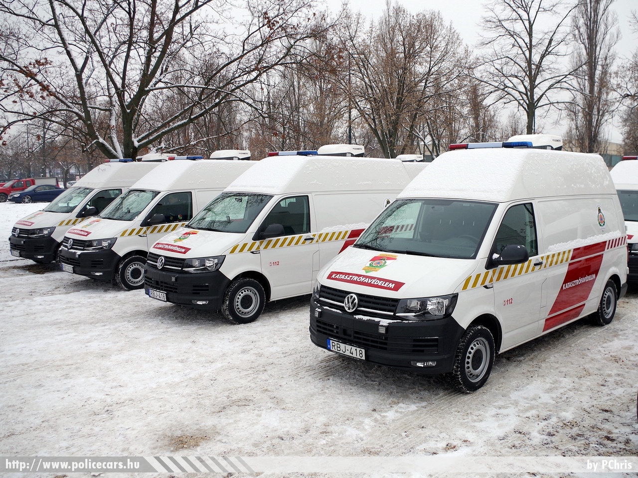 Volkswagen Transporter T6, fotó: PChris
Keywords: tûzoltóautó tûzoltó tûzoltóság magyar Magyarország katasztrófavédelem fire firetruck Hungary hungarian RBJ-416 RBJ-418