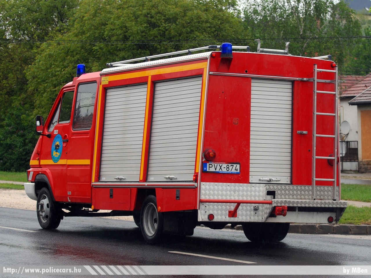 Renault B70, Süttõi Önkéntes Tûzoltó Egyesület, fotó: MBen
Keywords: ÖTE magyar Magyarország tûzoltó tûzoltóautó tûzoltóság Hungary hungarian fire firetruck PVX-874