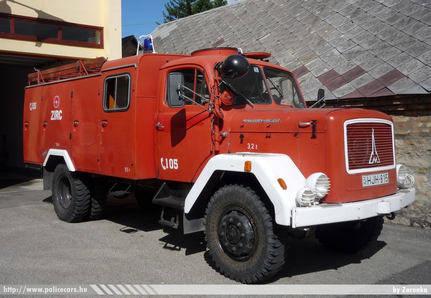 Magirus Deutz, Zirci Önkormányzati Tûzoltóparancsnokság, fotó: Zaronka
Keywords: tûzoltóautó tûzoltó ÖTP tûzoltóság magyar Magyarország fire firetruck Hungary hungarian HJH-815