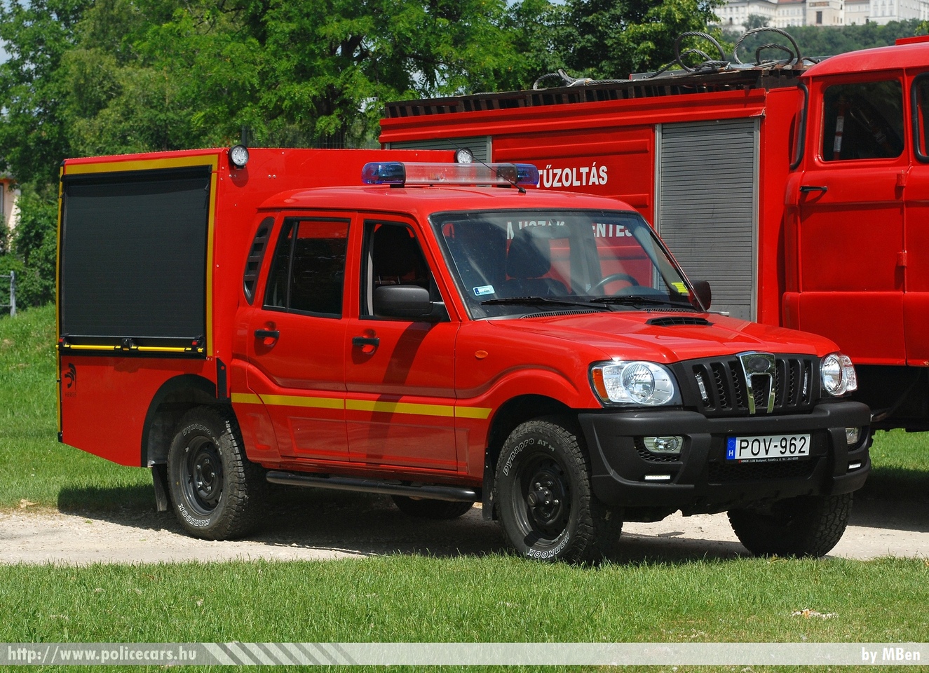 Mahindra Goa DC Heros, Pannonhalmi Önkéntes Tûzoltó Egyesület, fotó: MBen
Keywords: ÖTE magyar Magyarország tûzoltó tûzoltóautó tûzoltóság Hungary hungarian fire firetruck POV-962 Pannonhalma