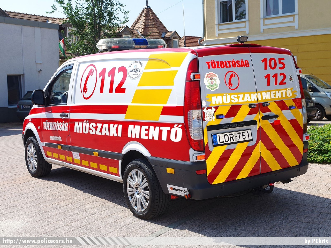 Mercedes Vito, Pilisvörösvári Önkéntes Tûzoltó Egyesület, fotó: PChris
Keywords: ÖTE magyar Magyarország tûzoltó tûzoltóautó tûzoltóság Hungary hungarian fire firetruck LDR-751