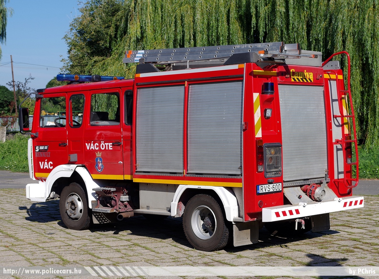 Renault S160 Midliner Camiva, Váci Önkéntes Tûzoltó és Polgárõr Egyesület, fotó: PChris
Keywords: tûzoltó tûzoltóautó tûzoltóság magyar Magyarország ÖTE hungarian Hungary fire firetruck RVS-600