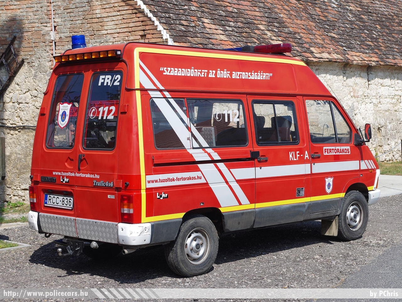 Renault Trafic 4×4, Fertõrákosi Tûzoltó Egyesület, fotó: PChris
Keywords: tûzoltó tûzoltóautó tûzoltóság magyar Magyarország ÖTE hungarian Hungary fire firetruck RCC-836