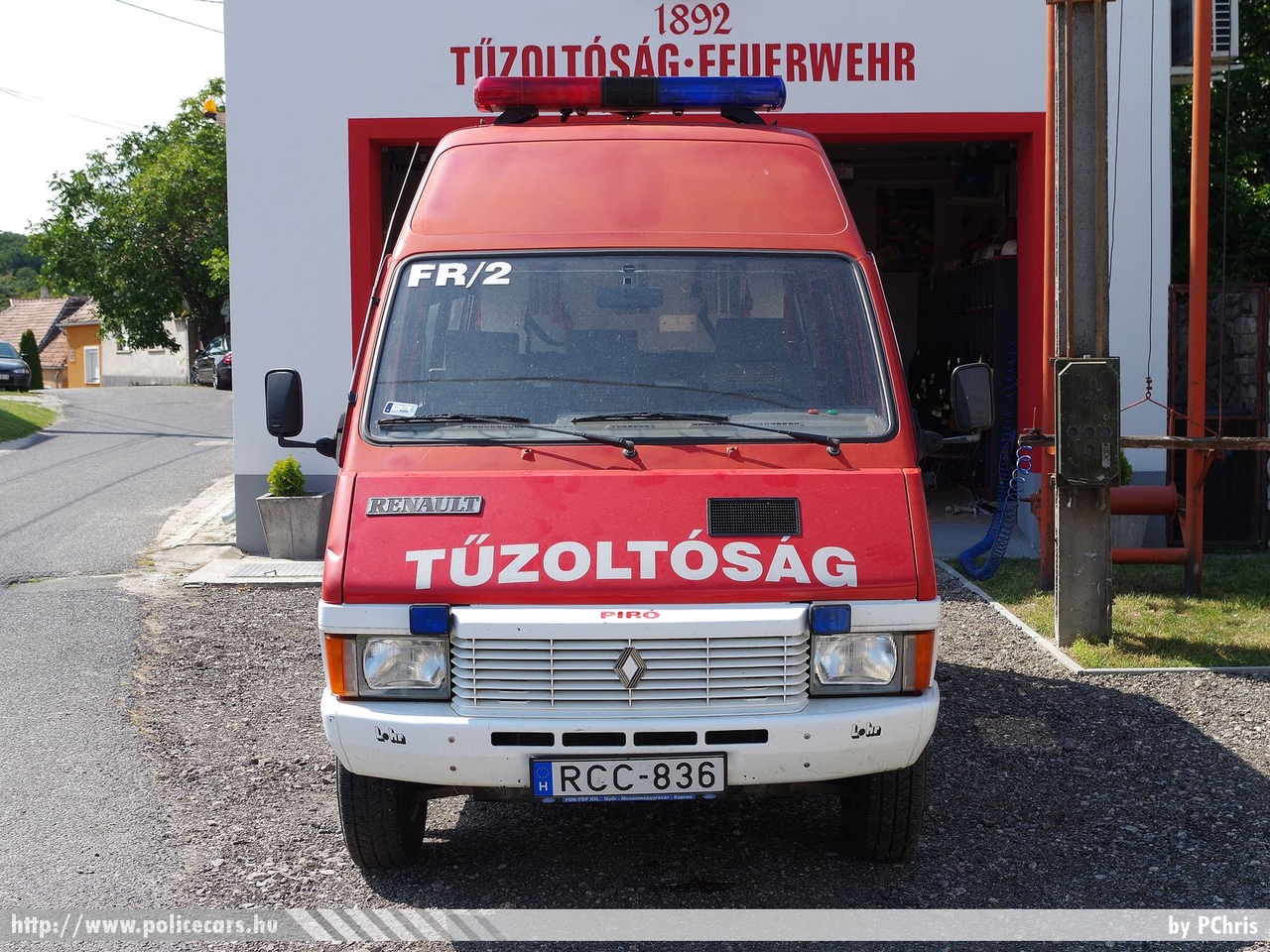 Renault Trafic 4×4, Fertõrákosi Tûzoltó Egyesület, fotó: PChris
Keywords: tûzoltó tûzoltóautó tûzoltóság magyar Magyarország ÖTE hungarian Hungary fire firetruck RCC-836