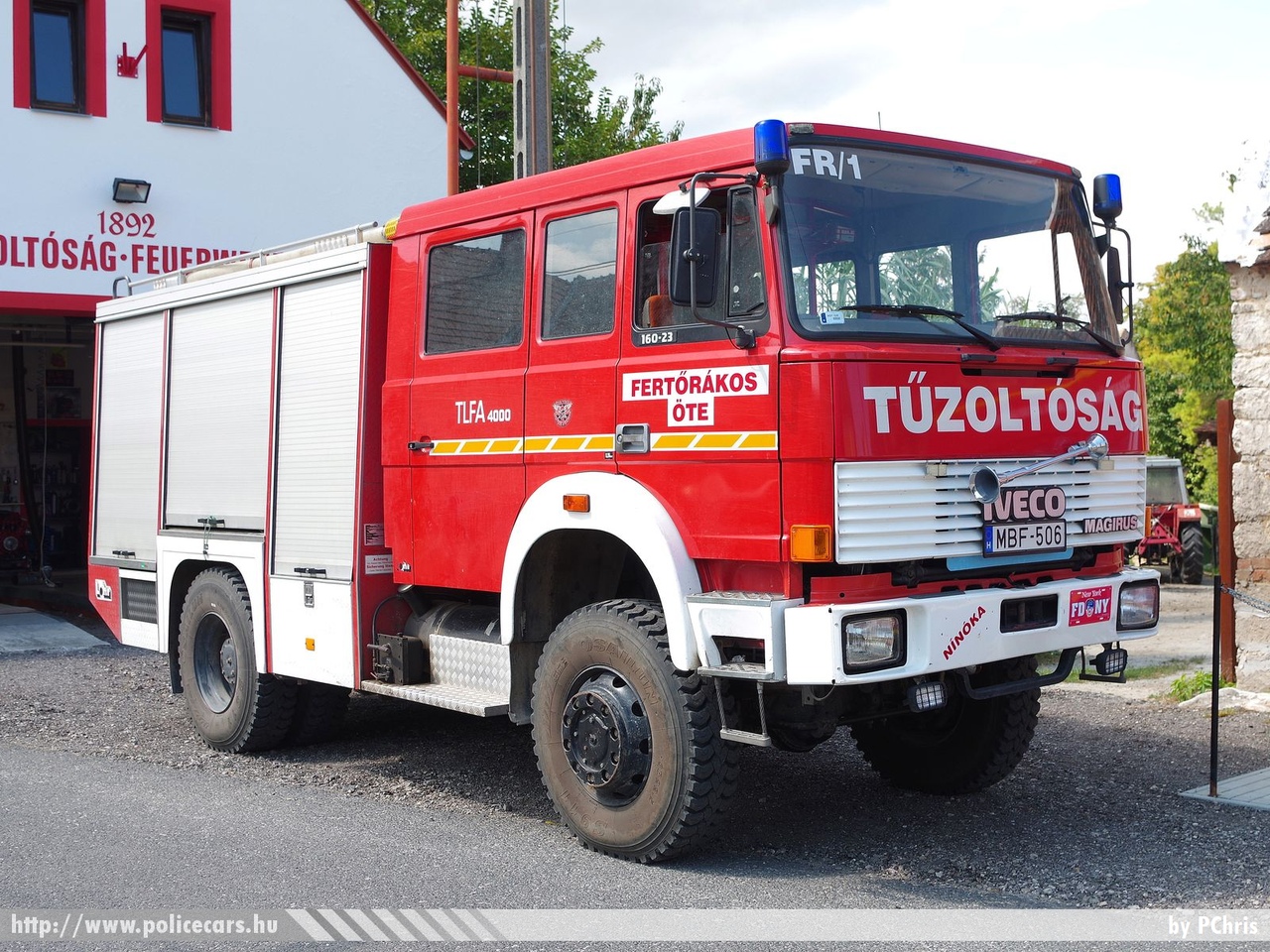 Iveco Magirus 160-23 AHW, Fertõrákosi Tûzoltó Egyesület, fotó: PChris
Keywords: tûzoltó tûzoltóautó tûzoltóság magyar Magyarország ÖTE hungarian Hungary fire firetruck MBF-506