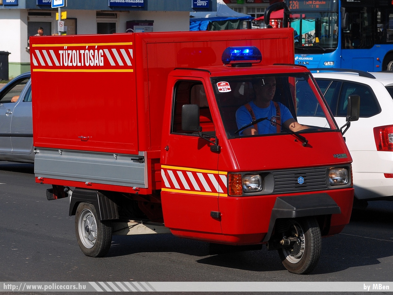 Piaggio Ape 220, fotó: MBen
Keywords: tûzoltó tûzoltóautó fire firetruck hungarian Hungary magyar Magyarország