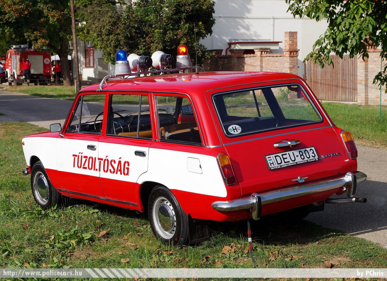 Lada VAZ 2102, fotó: PChris
Keywords: tûzoltó tûzoltóautó fire firetruck hungarian Hungary magyar Magyarország DEU-803