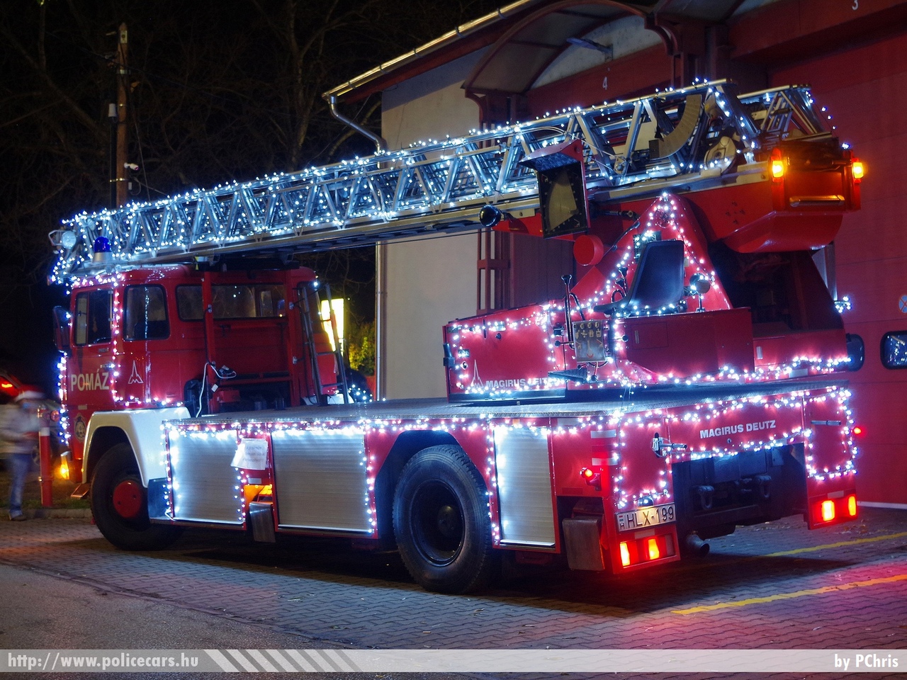 Magirus Deutz 170D12-FA, Pomázi Önkormányzati Önkéntes Tûzoltóság, fotó: PChris
Keywords: tûzoltóautó tûzoltó ÖTP tûzoltóság magyar Magyarország fire firetruck Hungary hungarian HLX-199