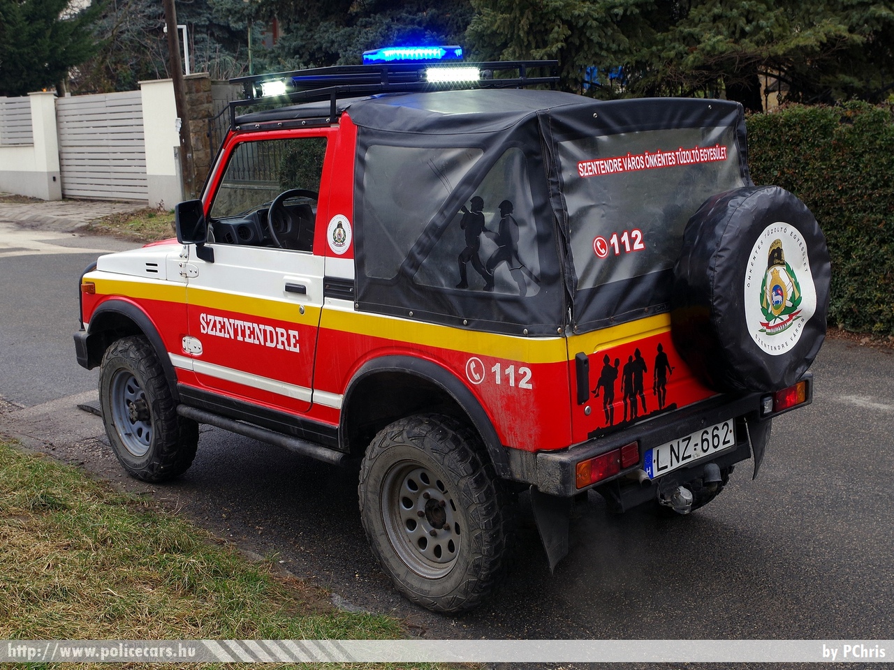 Suzuki Samurai SJ, Szentendre Város Önkéntes Tûzoltó Egyesület, fotó: PChris
Keywords: tûzoltó tûzoltóautó tûzoltóság magyar Magyarország ÖTE hungarian Hungary fire firetruck LNZ-662