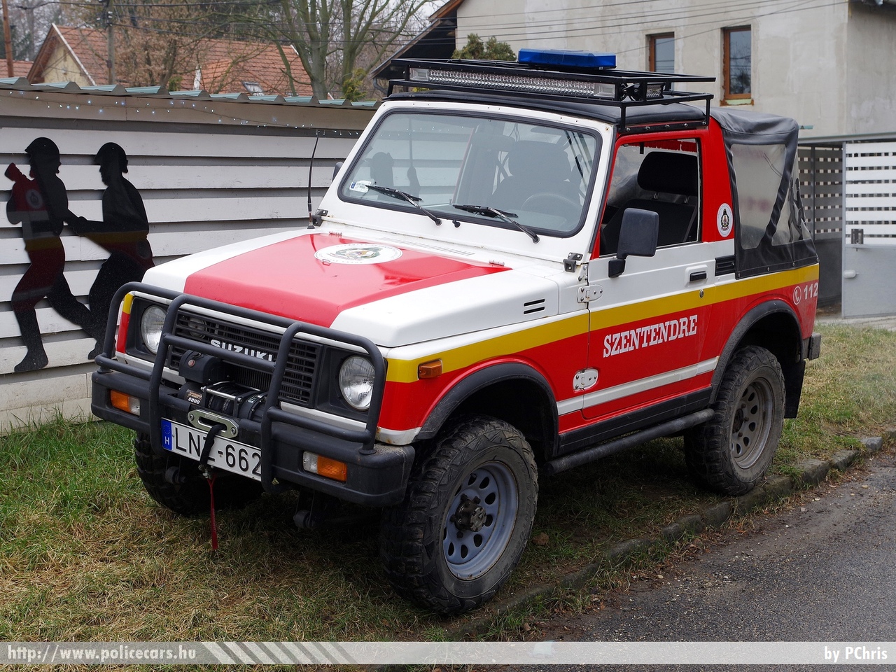 Suzuki Samurai SJ, Szentendre Város Önkéntes Tûzoltó Egyesület, fotó: PChris
Keywords: tûzoltó tûzoltóautó tûzoltóság magyar Magyarország ÖTE hungarian Hungary fire firetruck LNZ-662