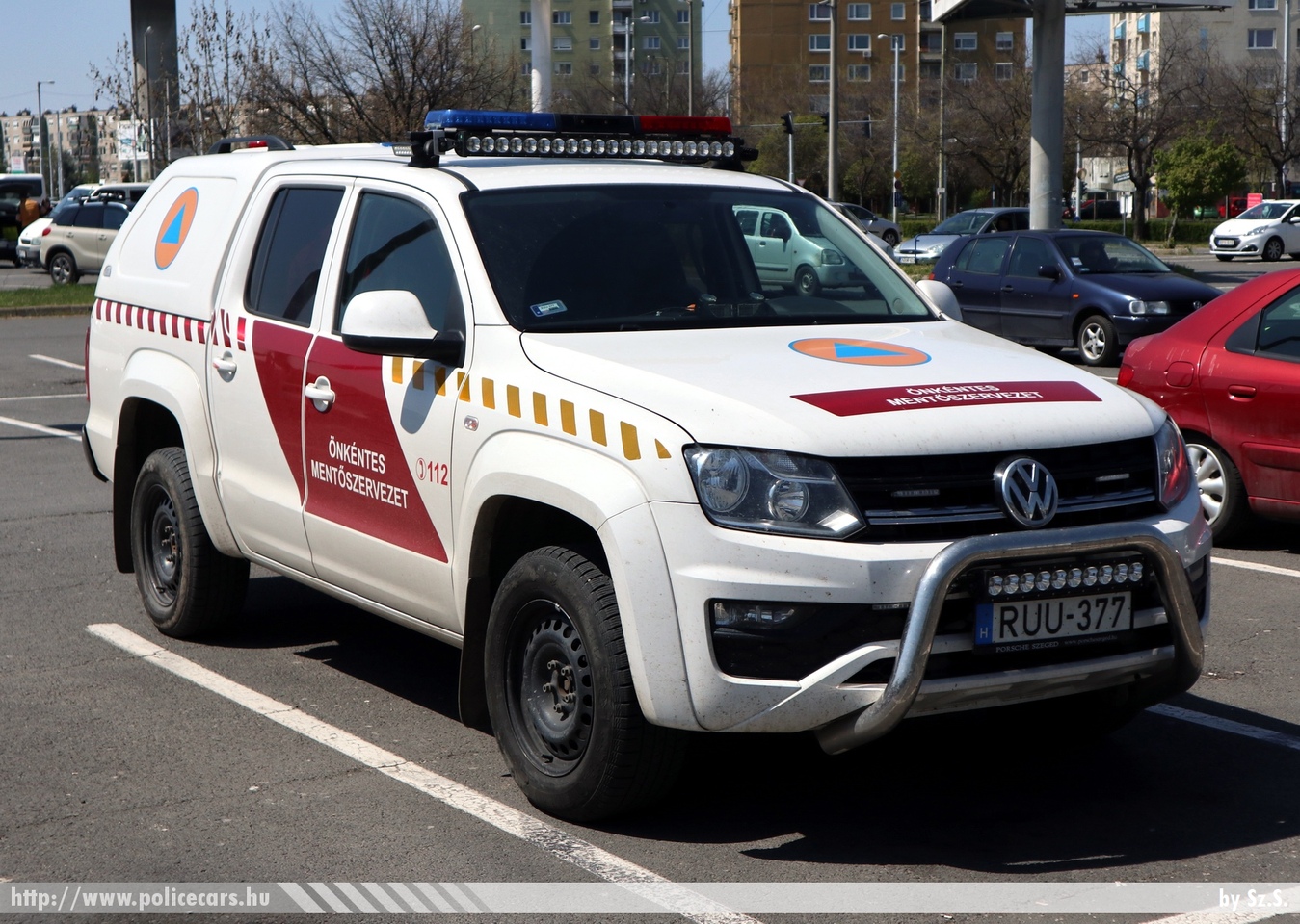 Volkswagen Amarok, Szegedi Vízimentõ és Tûzoltó Szakszolgálat, fotó: Sz.S.
Keywords: tûzoltó tûzoltóautó tûzoltóság magyar Magyarország ÖTE hungarian Hungary fire firetruck RUU-377
