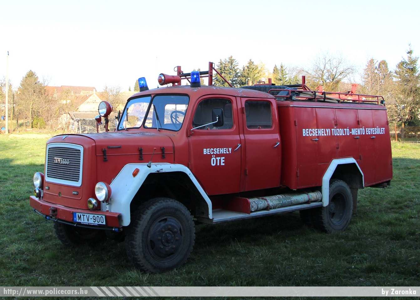 TAM 5500, Becsehelyi Tûzoltó-Mentõ Egyesület, fotó: Zaronka
Keywords: tûzoltó tûzoltóautó tûzoltóság magyar Magyarország ÖTE hungarian Hungary fire firetruck MTV-900