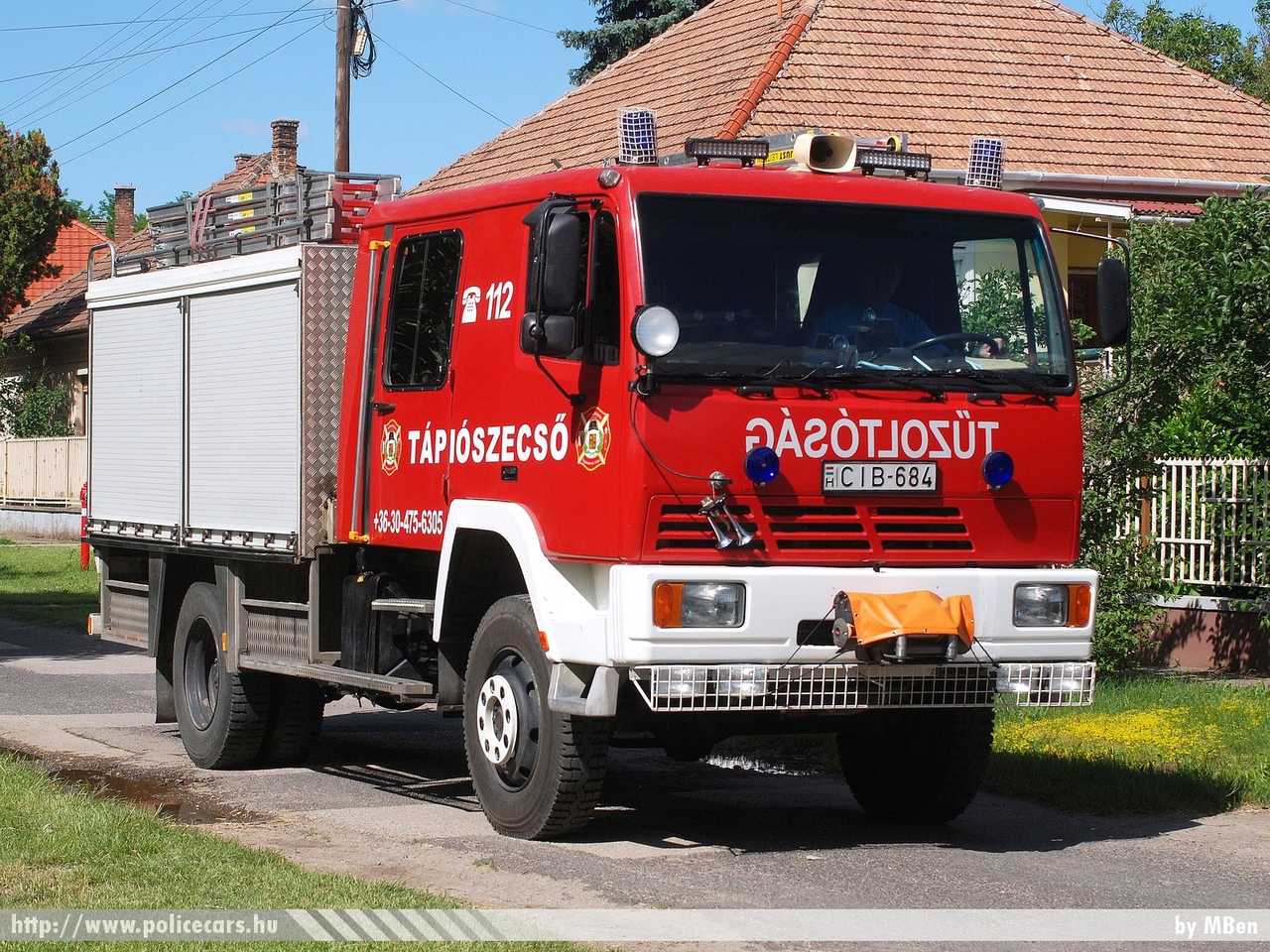 Steyr 13s23 Bronto-Saurus 2000, Tápiószecsõi Önkéntes Tûzoltó Egyesület, fotó: MBen
Keywords: tûzoltó tûzoltóautó tûzoltóság magyar Magyarország ÖTE hungarian Hungary fire firetruck CIB-684