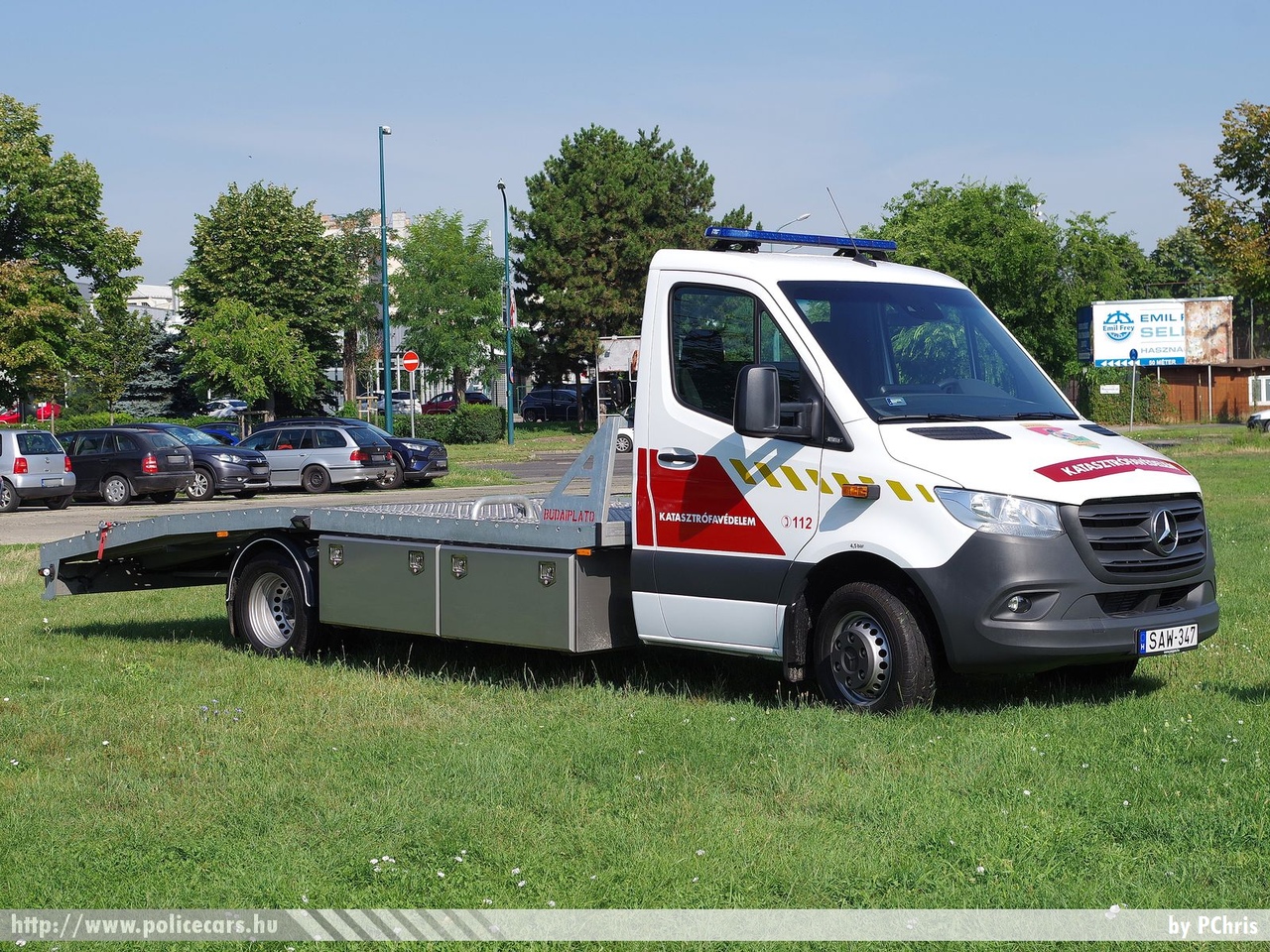 Mercedes Sprinter III, BM OKF Gazdasági Ellátó Központ, fotó: PChris
Keywords: tûzoltóautó tûzoltó tûzoltóság magyar Magyarország katasztrófavédelem fire firetruck Hungary hungarian SAW-347