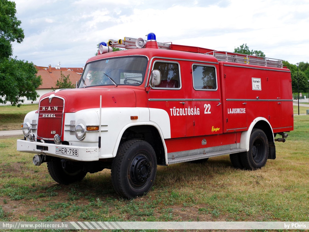 MAN Diesel 635, Lajosmizsei Önkéntes Tûzoltó Egyesület, fotó: PChris
Keywords: tûzoltó tûzoltóautó tûzoltóság magyar Magyarország ÖTE hungarian Hungary fire firetruck HER-798