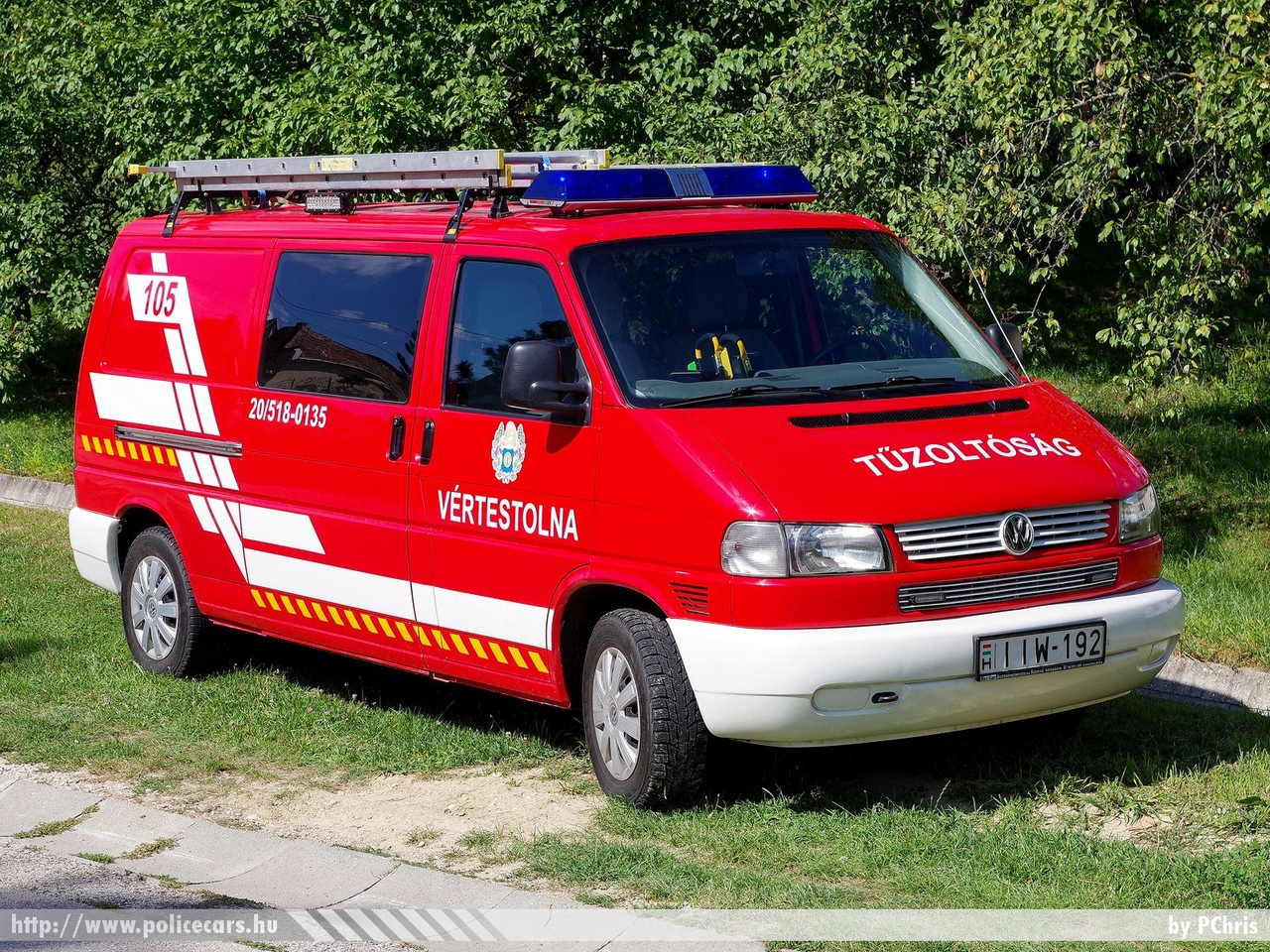 Volkswagen Transporter T4, Vértestolnai Önkéntes Tûzoltó Egyesület, fotó: PChris
Keywords: tûzoltó tûzoltóautó tûzoltóság magyar Magyarország ÖTE hungarian Hungary fire firetruck IIW-192