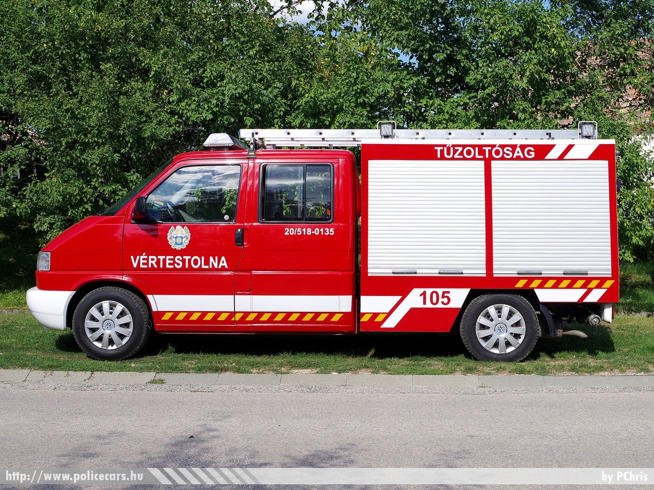 Volkswagen Transporter T4, Vértestolnai Önkéntes Tûzoltó Egyesület, fotó: PChris
Keywords: tûzoltó tûzoltóautó tûzoltóság magyar Magyarország ÖTE hungarian Hungary fire firetruck NPF-041