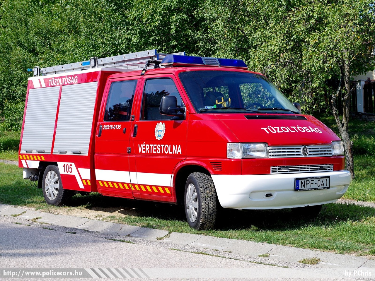 Volkswagen Transporter T4, Vértestolnai Önkéntes Tûzoltó Egyesület, fotó: PChris
Keywords: tûzoltó tûzoltóautó tûzoltóság magyar Magyarország ÖTE hungarian Hungary fire firetruck NPF-041