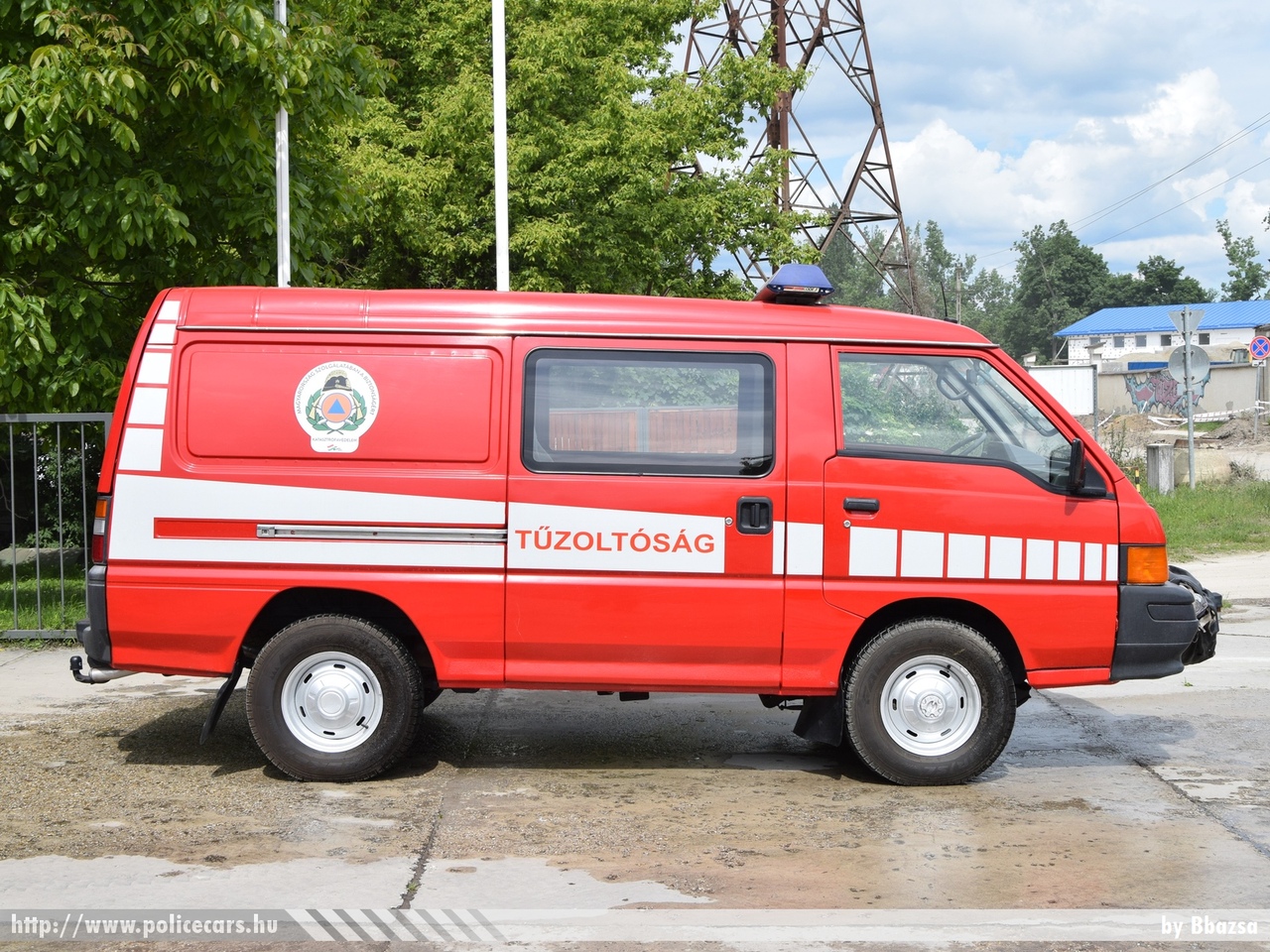 Mitsubishi L300, Pest Megyei Katasztrófavédelmi Igazgatóság, Szentendrei Hivatásos Tûzoltóparancsnokság, fotó: Bbazsa
Keywords: tûzoltóautó tûzoltó tûzoltóság magyar Magyarország katasztrófavédelem fire firetruck Hungary hungarian HFR-855