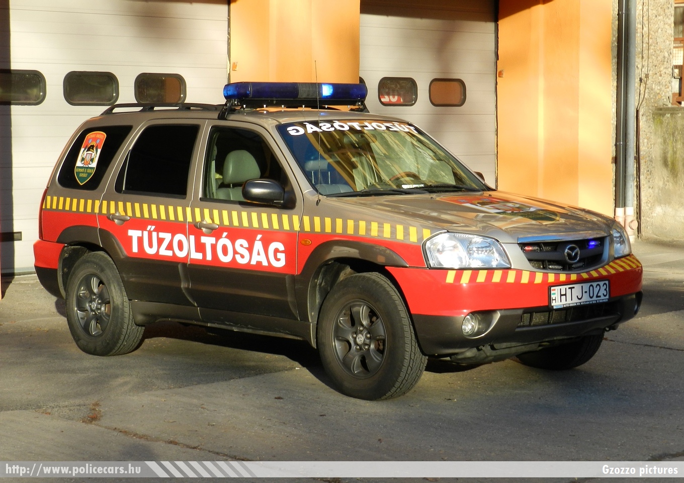 Mazda Tribute 3.0 V6, Látrányi Életmentõ és Önkéntes Tûzoltó Egyesület, fotó: Gzozzo pictures
Keywords: tûzoltó tûzoltóautó tûzoltóság magyar Magyarország ÖTE hungarian Hungary fire firetruck HTJ-023