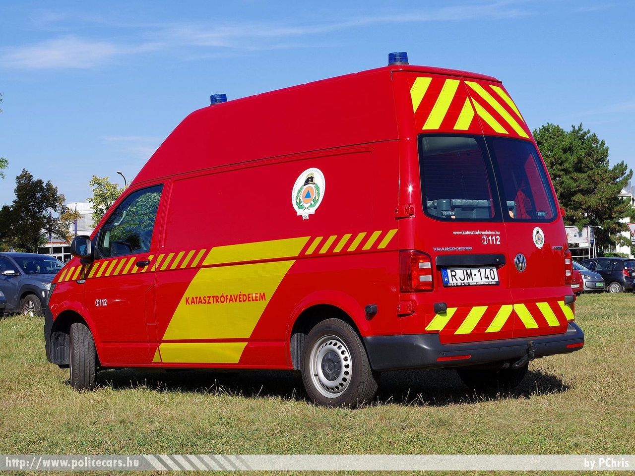 Volkswagen Transporter T6, fotó: PChris
Keywords: tûzoltóautó tûzoltó tûzoltóság magyar Magyarország katasztrófavédelem fire firetruck Hungary hungarian RJM-140
