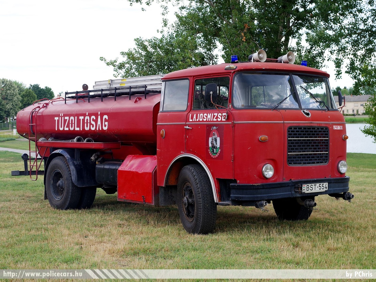 Skoda Liaz 706 MT, Városi Tûzoltó Egyesület Lajosmizse, fotó: PChris
Keywords: tûzoltó tûzoltóautó tûzoltóság magyar Magyarország ÖTE hungarian Hungary fire firetruck BST-554