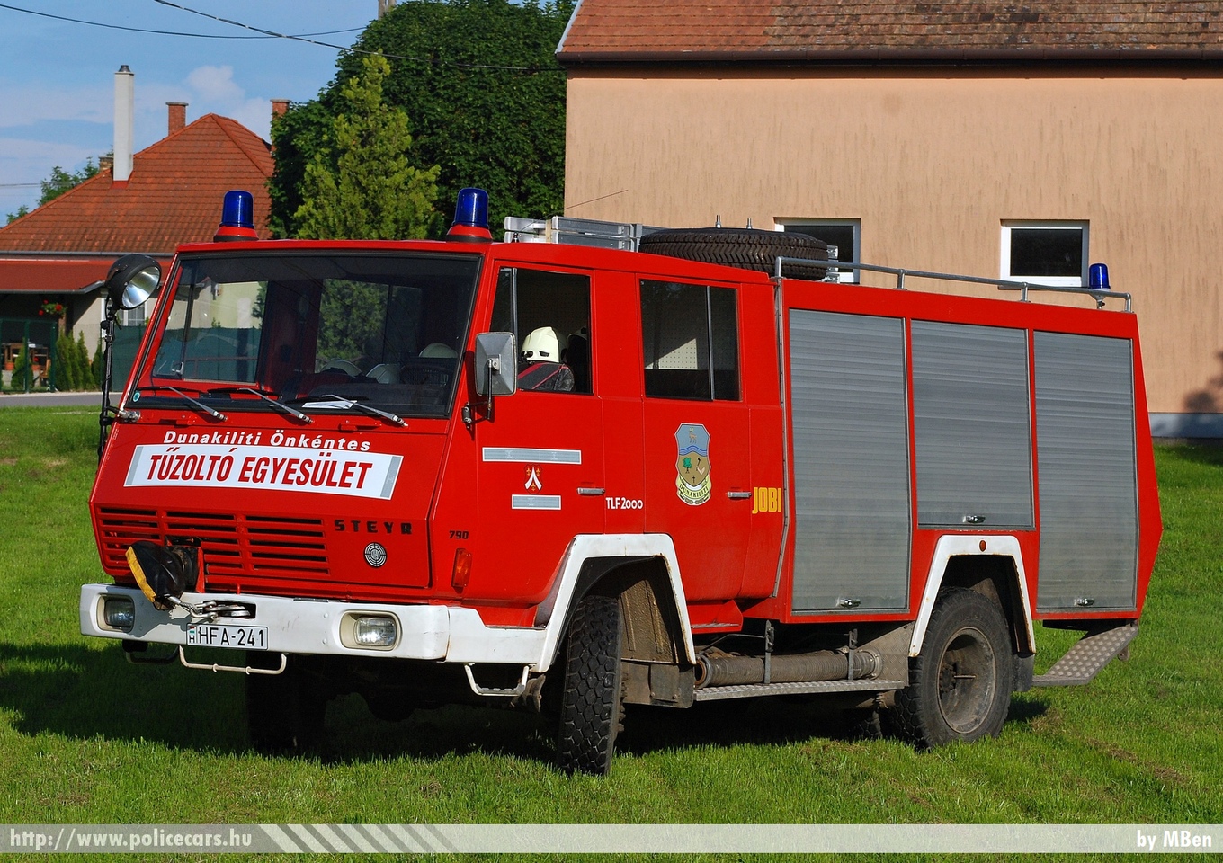 Steyr 790 TLF 2000, Dunakiliti Önkéntes Tûzoltó Egyesület, fotó: MBen
Keywords: tûzoltó tûzoltóautó tûzoltóság magyar Magyarország ÖTE hungarian Hungary fire firetruck HFA-241