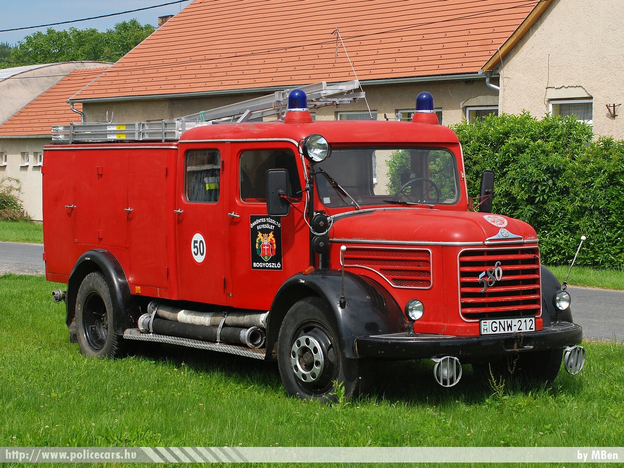Steyr 586 GK, Tûzoltó Egyesület Bogyoszló, fotó: MBen
Keywords: tûzoltó tûzoltóautó tûzoltóság magyar Magyarország ÖTE hungarian Hungary fire firetruck GNW-212