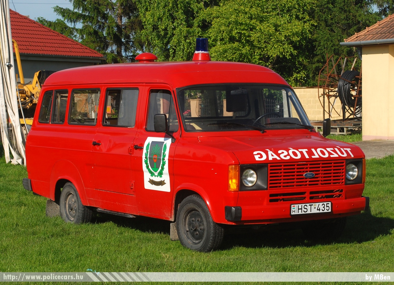 Ford Transit, Tûzoltó Egyesület Feketeerdõ, fotó: MBen
Keywords: tûzoltó tûzoltóautó tûzoltóság magyar Magyarország ÖTE hungarian Hungary fire firetruck HST-435