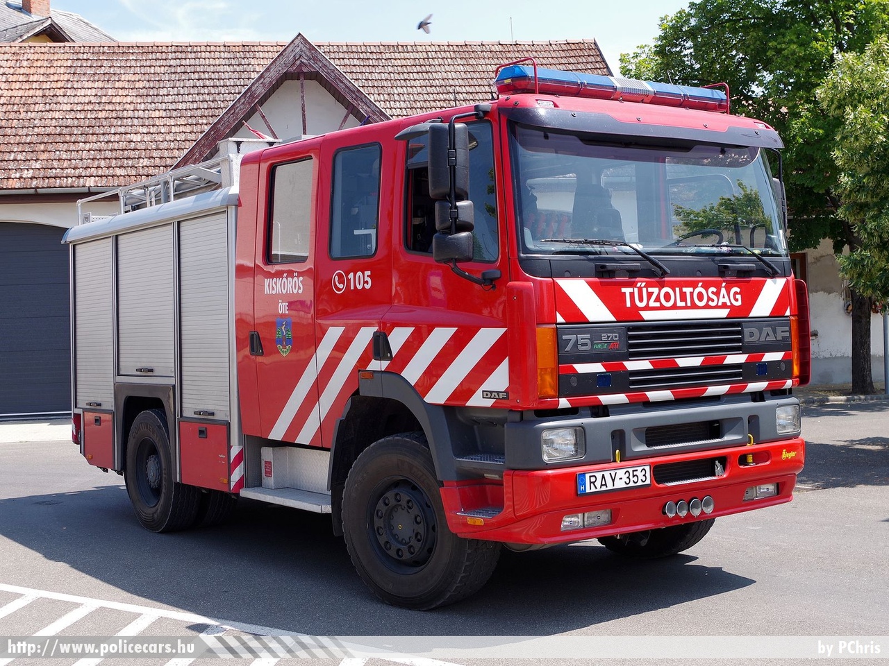DAF FFV 75.270, Kiskõrös Város Önkéntes Tûzoltó Egyesülete, fotó: PChris
Keywords: tûzoltó tûzoltóautó tûzoltóság magyar Magyarország ÖTE hungarian Hungary fire firetruck RAY-353