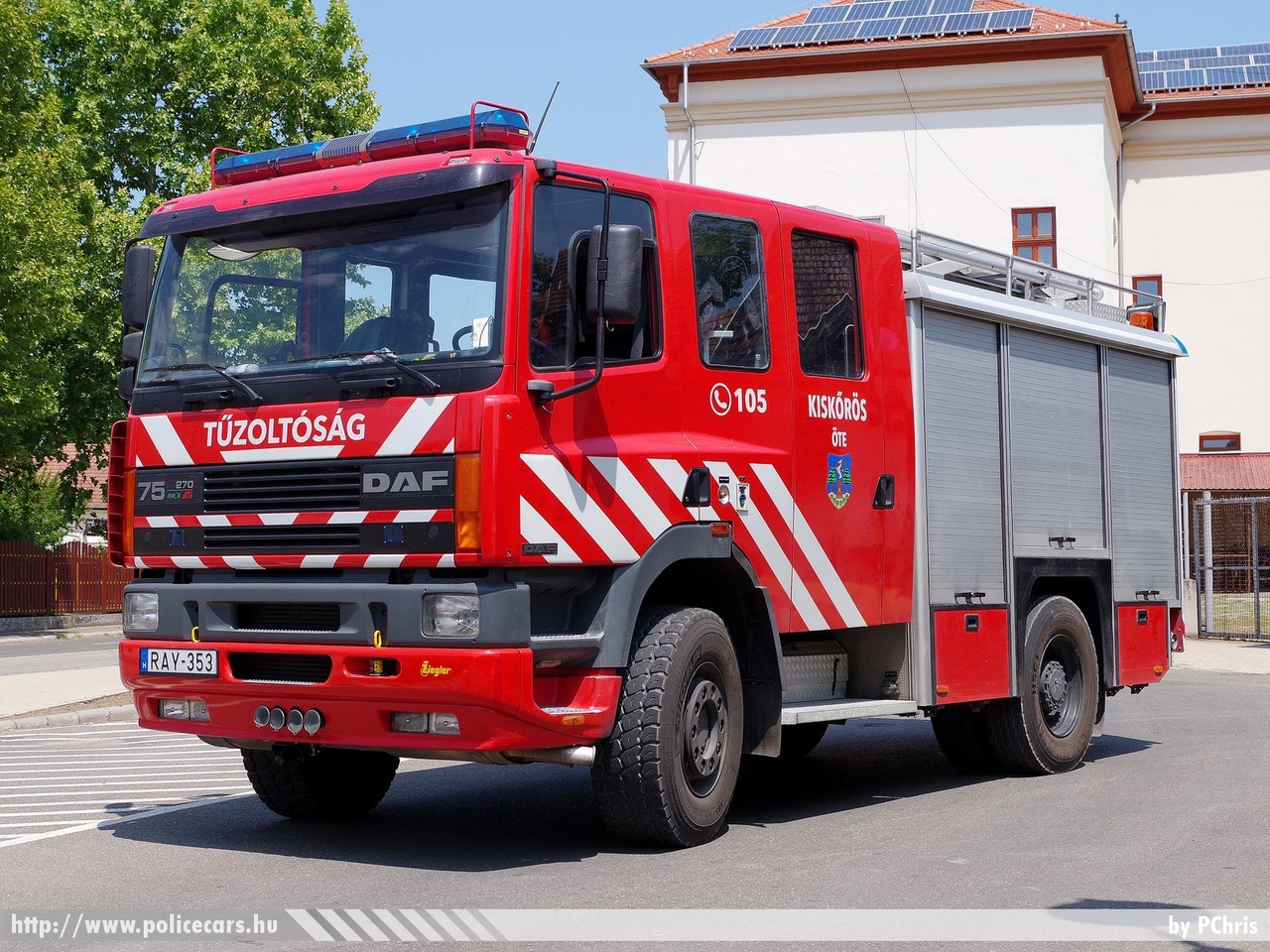 DAF FFV 75.270, Kiskõrös Város Önkéntes Tûzoltó Egyesülete, fotó: PChris
Keywords: tûzoltó tûzoltóautó tûzoltóság magyar Magyarország ÖTE hungarian Hungary fire firetruck RAY-353