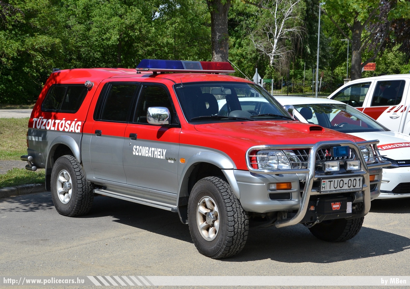 Mitsubishi L200, Szombathelyi Hivatásos Tûzoltóparancsnokság, fotó: MBen
Keywords: tûzoltóautó tûzoltó tûzoltóság magyar Magyarország katasztrófavédelem fire firetruck Hungary hungarian TUO-001