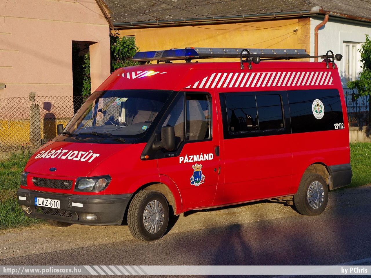 Ford Transit, Pázmándi Önkéntes Tûzoltó Egyesület, fotó: PChris
Keywords: tûzoltó tûzoltóautó tûzoltóság magyar Magyarország ÖTE hungarian Hungary fire firetruck LAZ-610