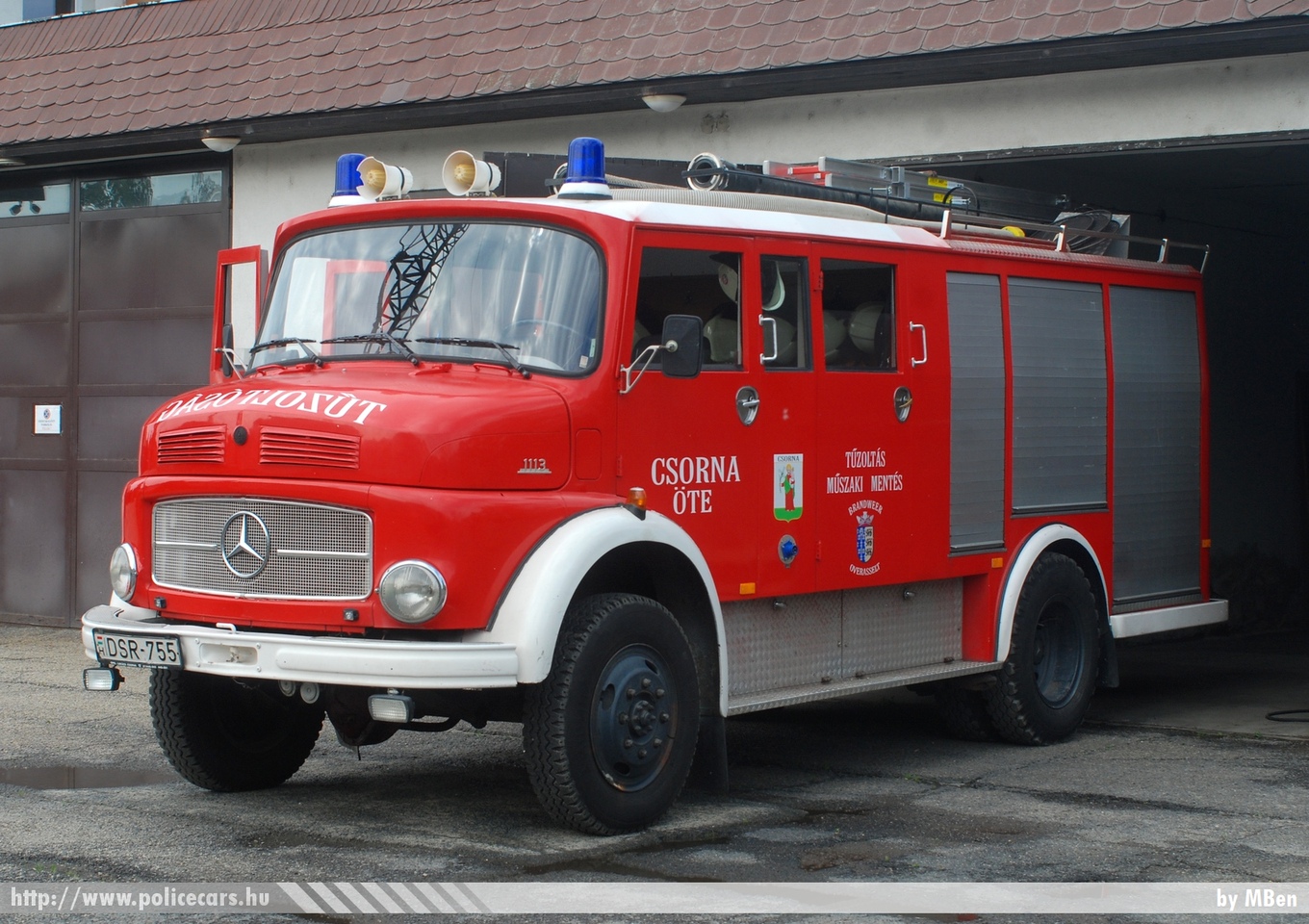 Mercedes-Benz 1113, Csorna Város Önkéntes Tûzoltó Egyesülete, fotó: MBen
Keywords: tûzoltó tûzoltóautó tûzoltóság magyar Magyarország ÖTE hungarian Hungary fire firetruck DSR-755