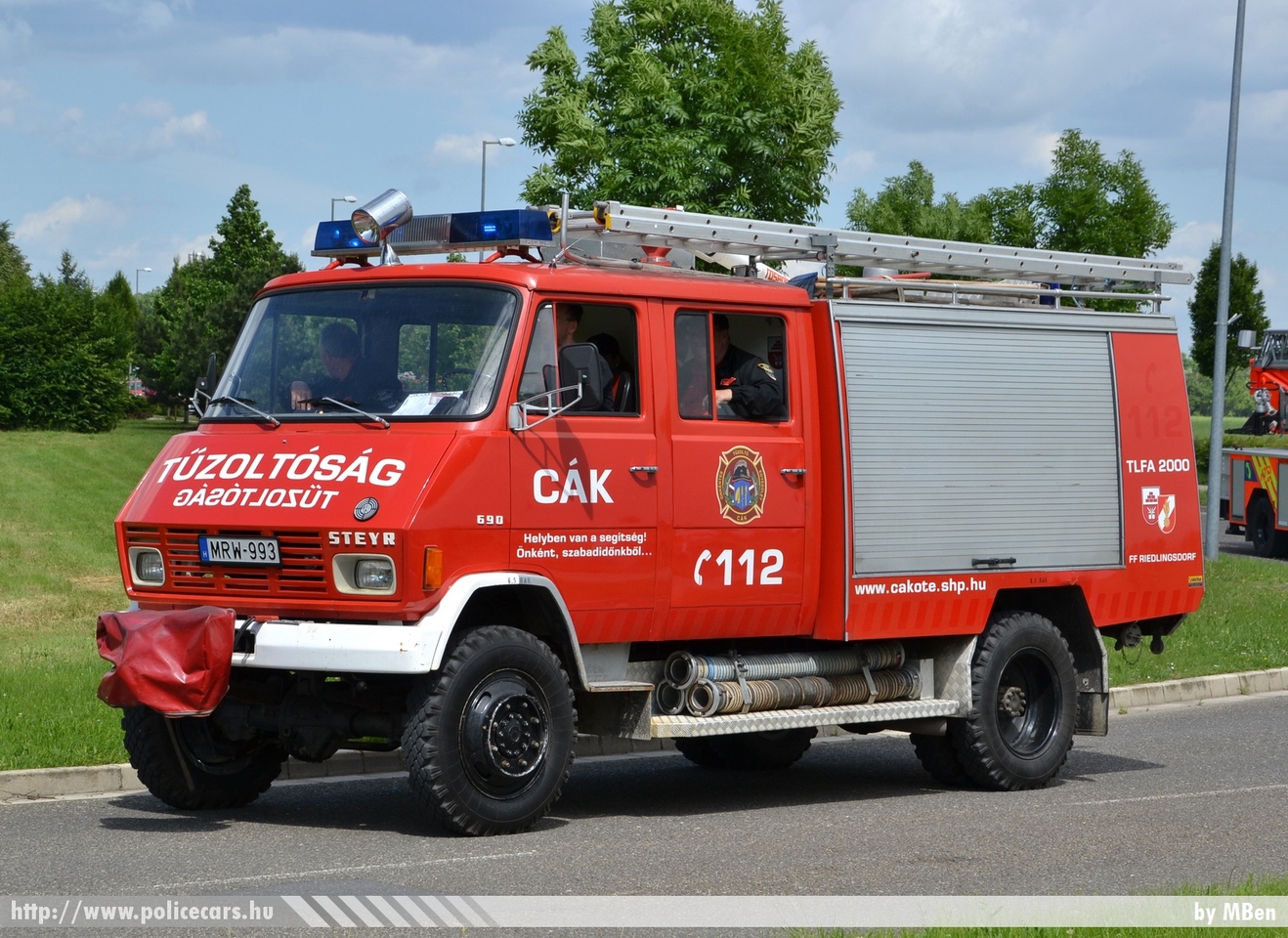 Steyr 690, Cáki Önkéntes Tûzoltó Egyesület, fotó: MBen
Keywords: tûzoltó tûzoltóautó tûzoltóság magyar Magyarország ÖTE hungarian Hungary fire firetruck MRW-993