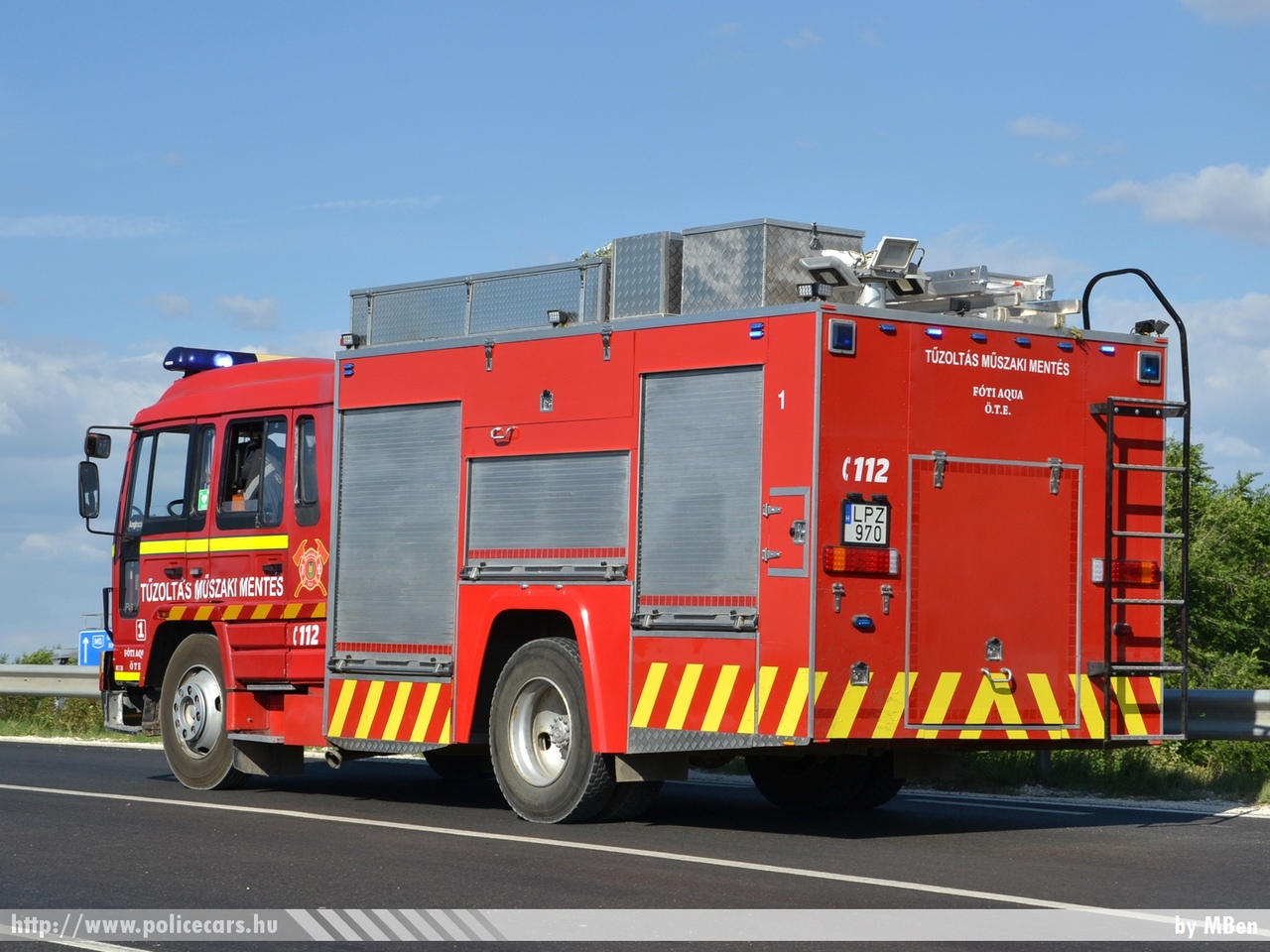 Volvo FL6, Fóti Aqua Önkéntes Tûzoltó Egyesület, fotó: MBen
Keywords: tûzoltó tûzoltóautó tûzoltóság magyar Magyarország ÖTE hungarian Hungary fire firetruck LPZ-970
