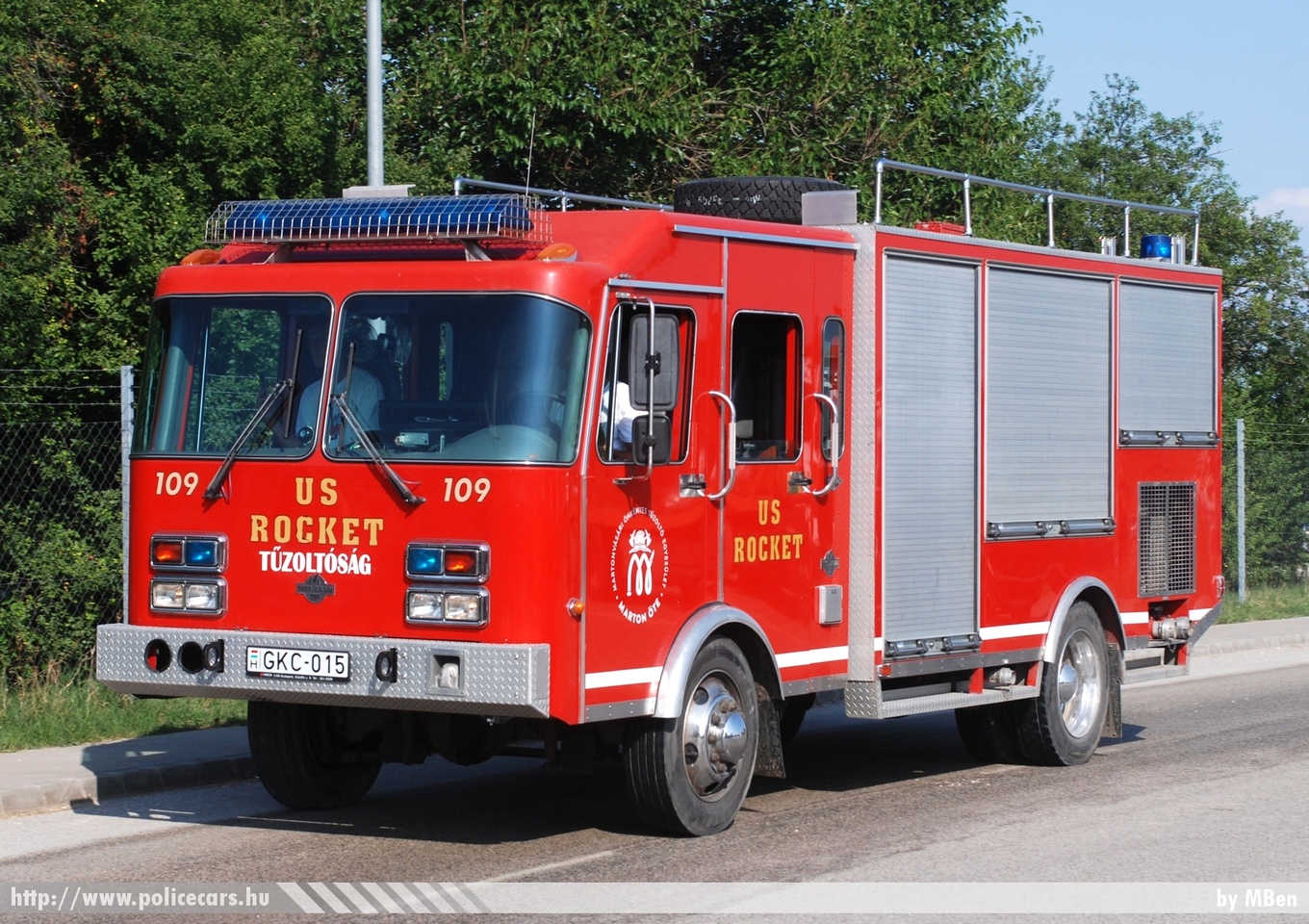 Spartan Ermi 23, Martonvásári Önkéntes Tûzoltó Egyesület, fotó: MBen
Keywords: tûzoltó tûzoltóautó tûzoltóság magyar Magyarország ÖTE hungarian Hungary fire firetruck GKC-015